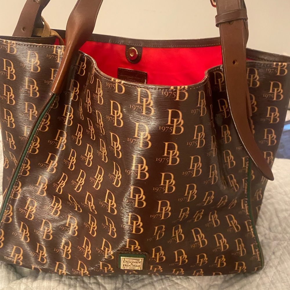 Dooney & Bourke 1975 patten leather tote